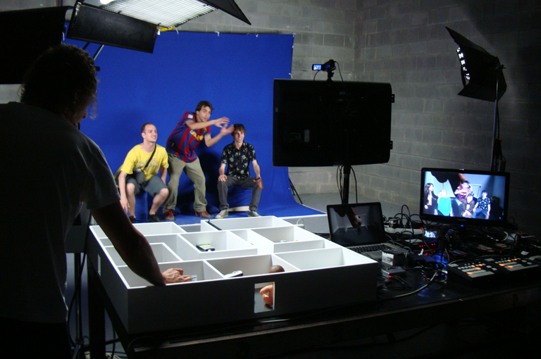 all the worlds a screen 11